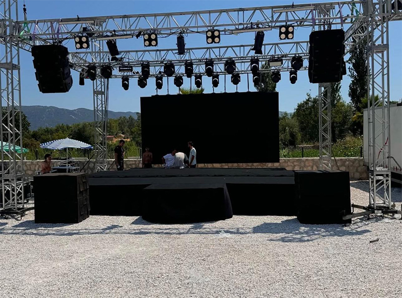 Konser Organizasyonu İçin Sahne Kiralama Fiyatları