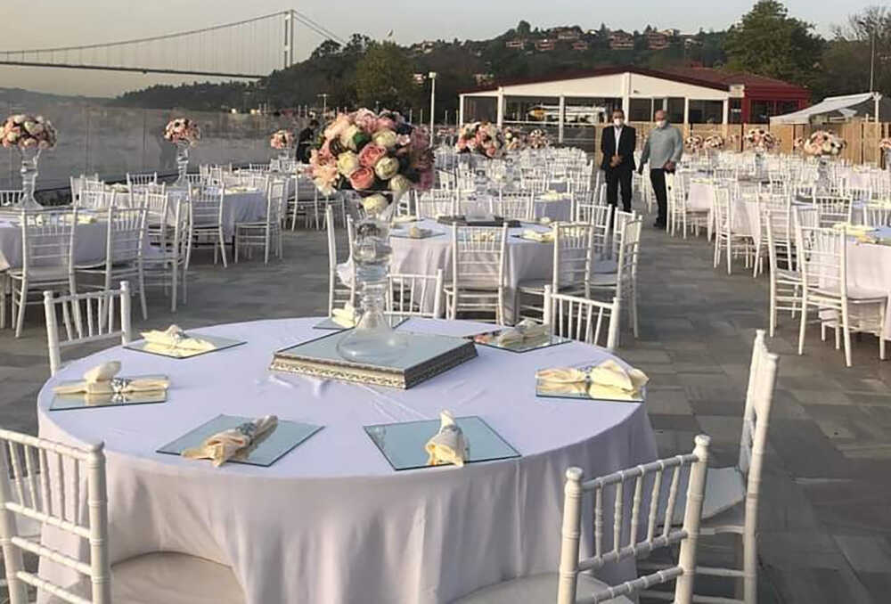 Düğün organizasyonu için masa sandalye kiralama