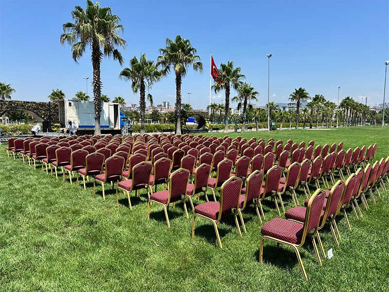 Kiralık Bordo Hilton Sandalye